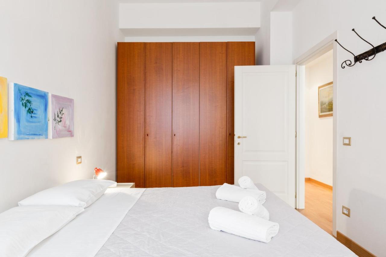 Piazza Oberdan Patio Apartment ฟลอเรนซ์ ภายนอก รูปภาพ