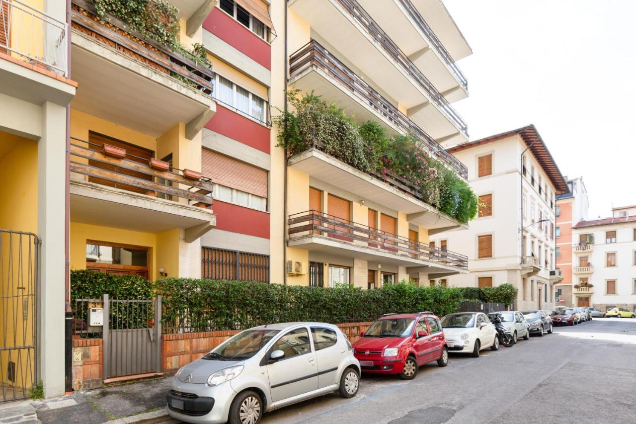 Piazza Oberdan Patio Apartment ฟลอเรนซ์ ภายนอก รูปภาพ